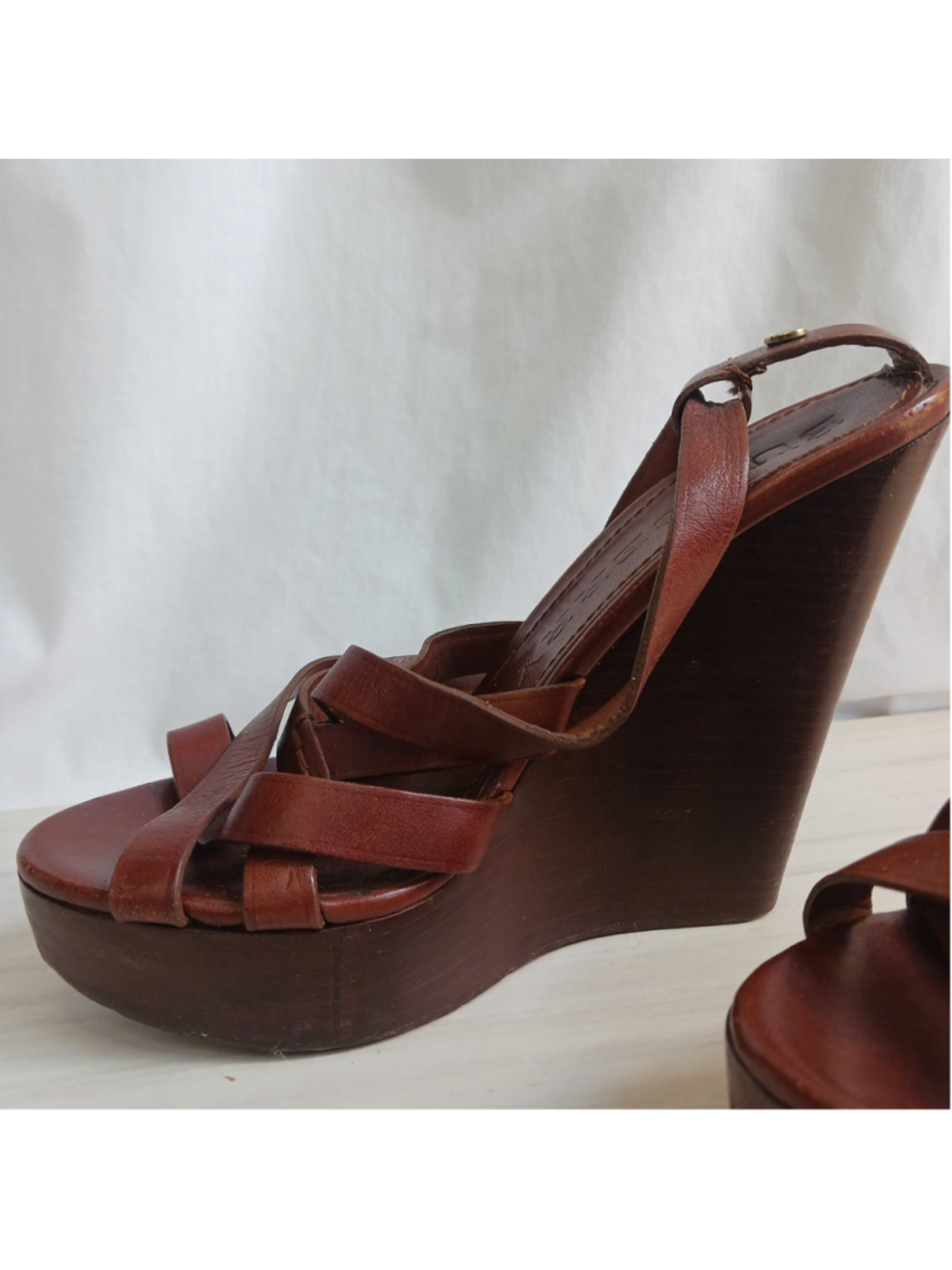 Burberry Delamer Brown Leather Strappy Wedge Heels Women's 8 Boho Fancy * Read* - Picture 5 of 12